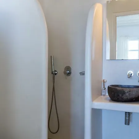 Mykonos Scorpion Beachfront Suites *